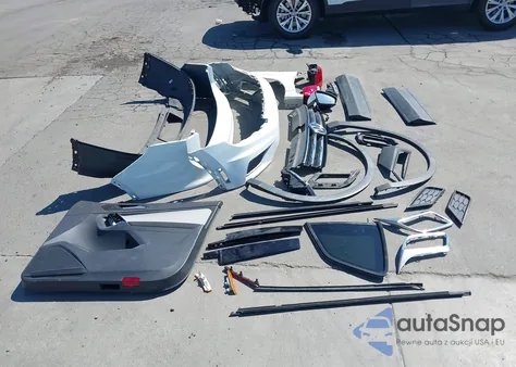 2018 Volkswagen Tiguan 2.0T S из США, поврежденный, VIN 3VV1B7AX2JM020785